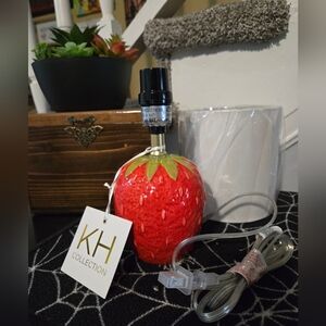 Karma Home KH Strawberry Table Lamp